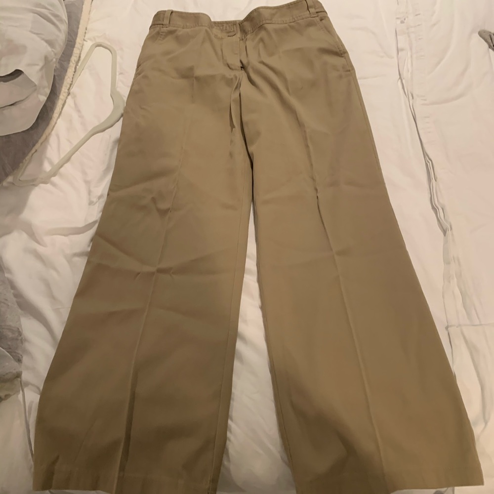 Ann Taylor Loft cropped pants. New with tags on.